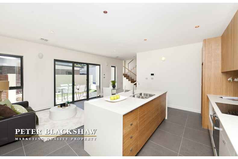 2/7 Damala Street Waramanga 2/7 Damala Street Waramanga