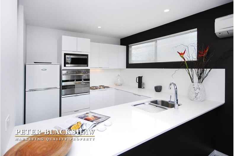 157/8 Jardine Street Kingston