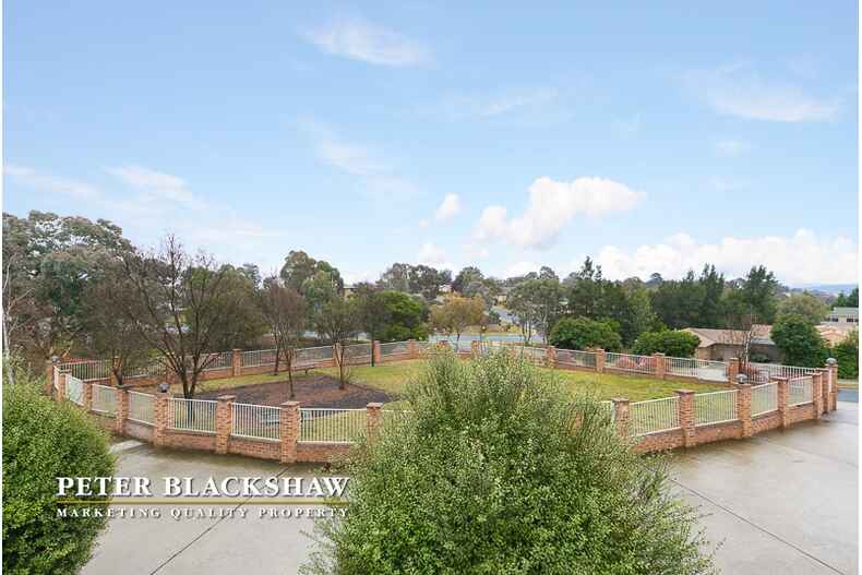 5/3 Winchester Place Queanbeyan