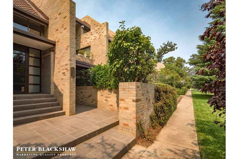 5/24-28 Telopea Park Kingston