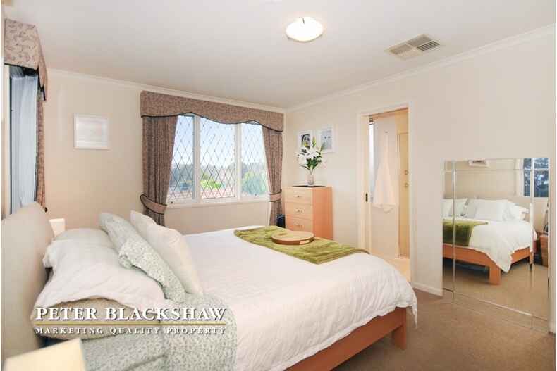 33 Williamson Street Holder 33 Williamson Street Holder