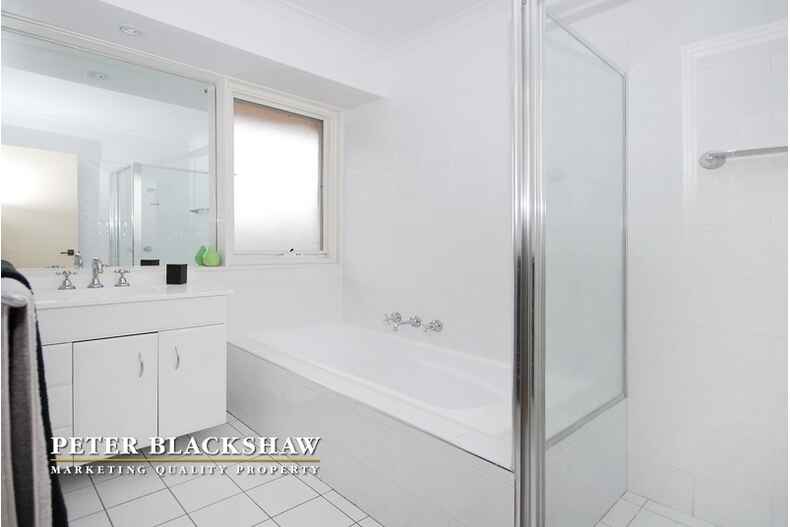 33 Williamson Street Holder 33 Williamson Street Holder