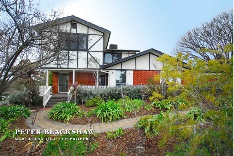 33 Williamson Street Holder 33 Williamson Street Holder