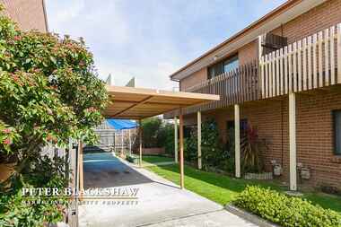 6/15 Charles  Street Queanbeyan