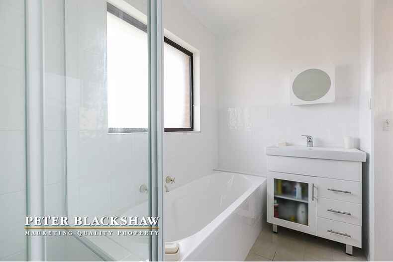 6/15 Charles  Street Queanbeyan