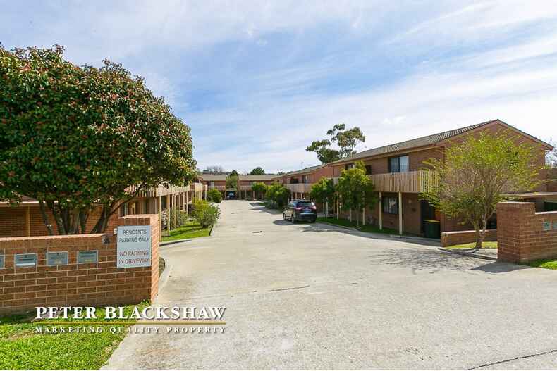 6/15 Charles  Street Queanbeyan