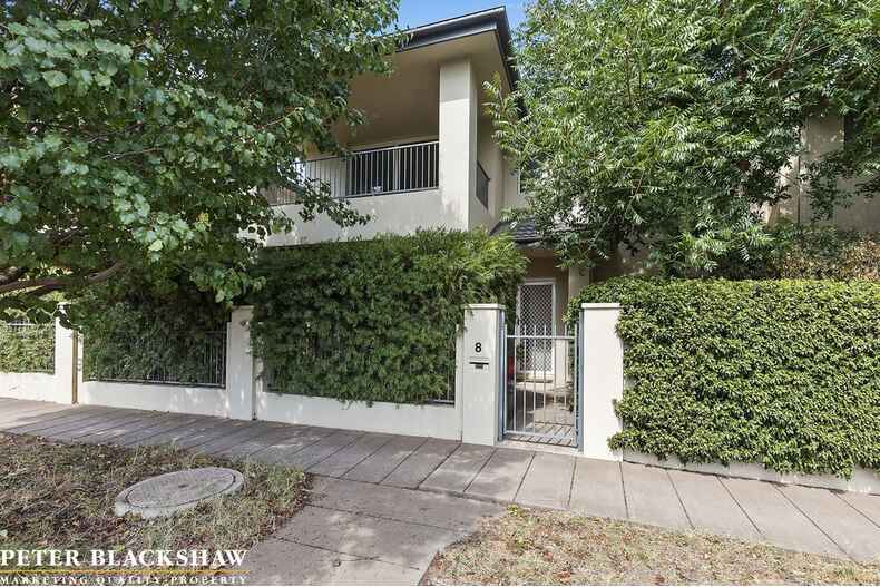 8 Megalong Crescent Harrison 8 Megalong Crescent Harrison