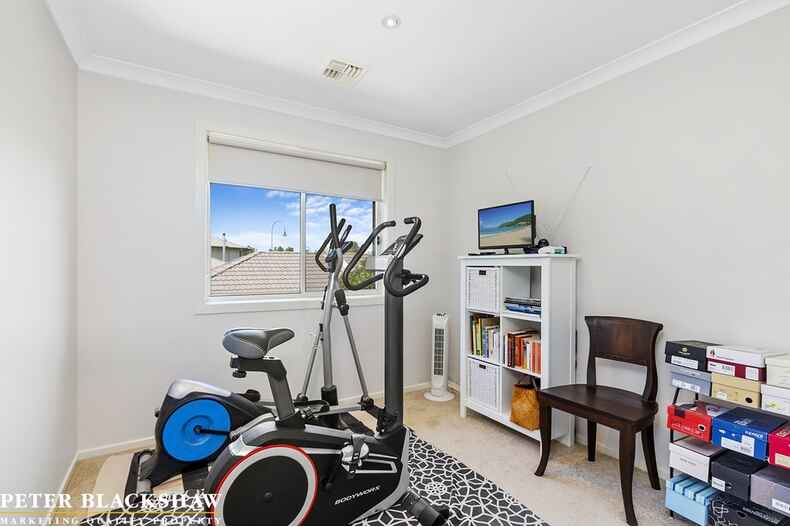 8 Megalong Crescent Harrison 8 Megalong Crescent Harrison