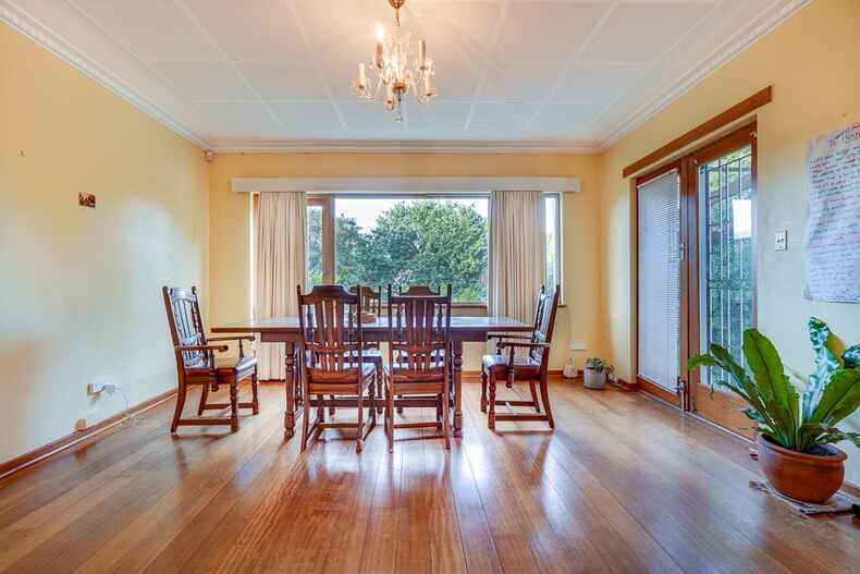 71 National Circuit Deakin