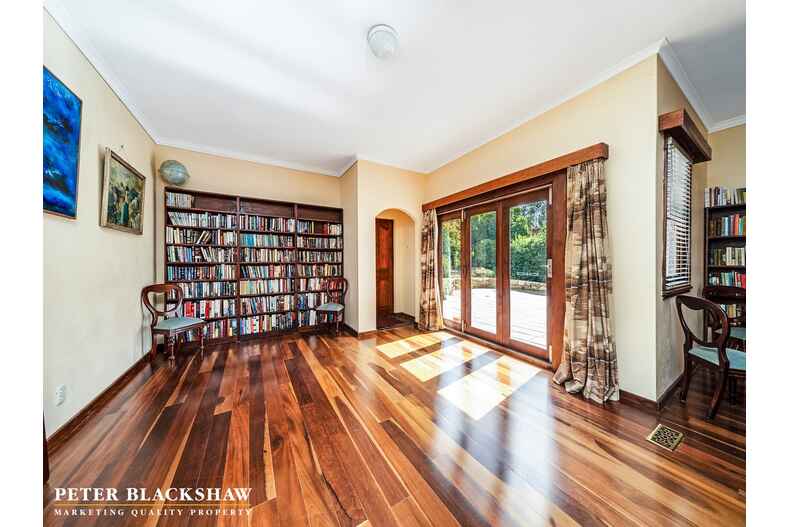 5 Lindsay Street Griffith 5 Lindsay Street Griffith