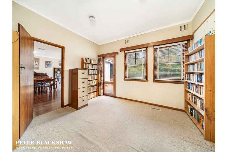 5 Lindsay Street Griffith 5 Lindsay Street Griffith