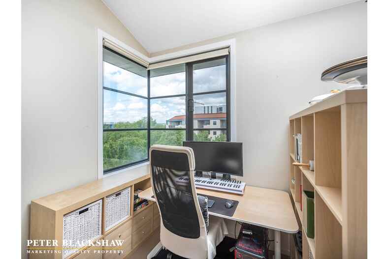 17/3 Burke Crescent Griffith