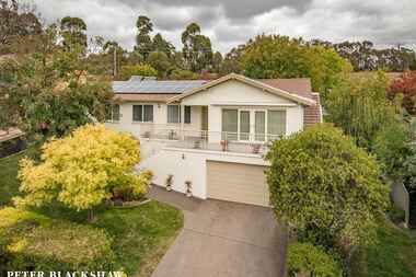 147 Hawkesbury Crescent Farrer
