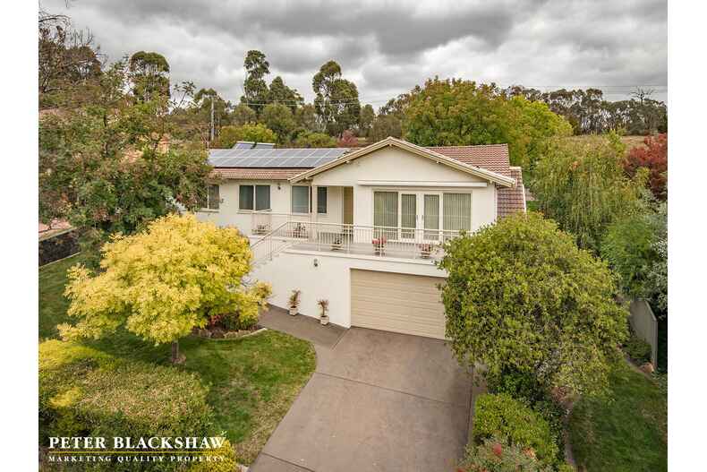 147 Hawkesbury Crescent Farrer