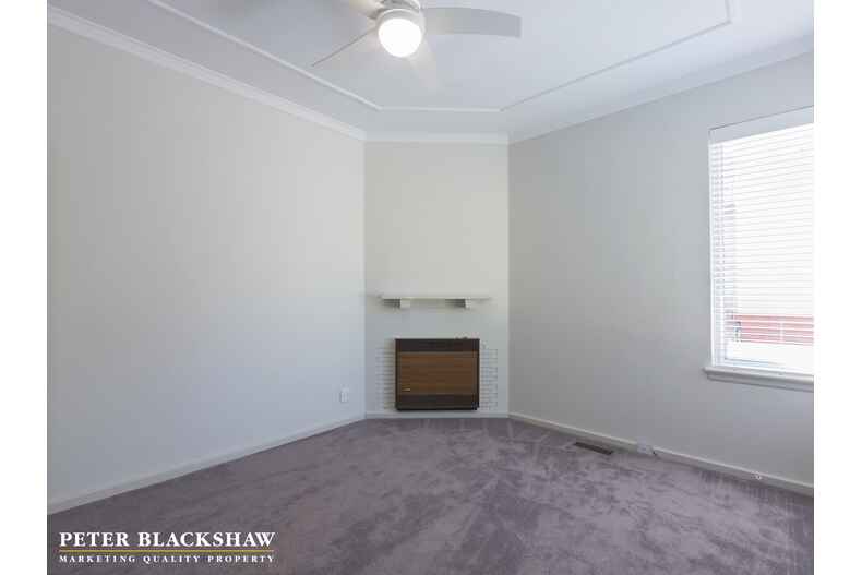 7 Bannister Gardens Griffith