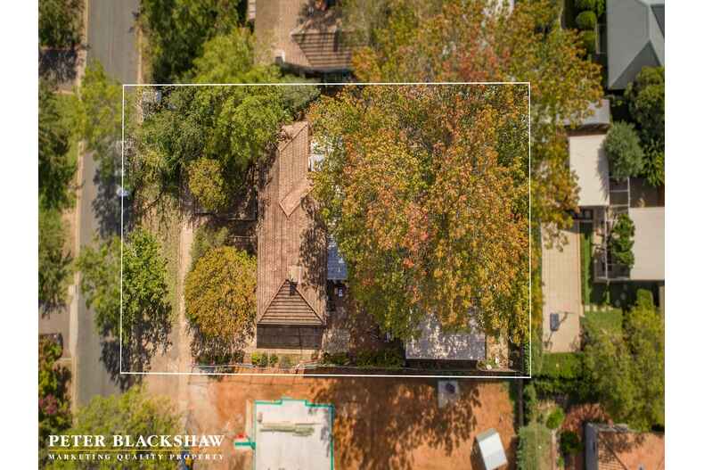 10 Rodway Street Yarralumla 10 Rodway Street Yarralumla