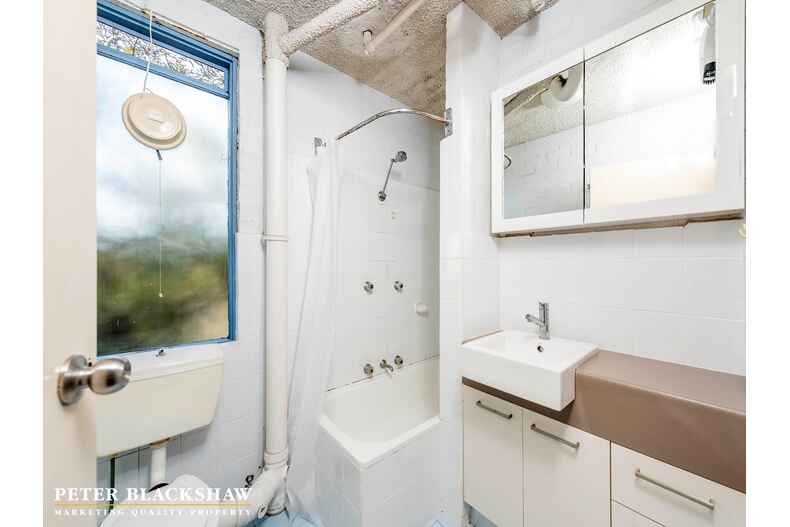 8/3 Bonrook Street Hawker 8/3 Bonrook Street Hawker