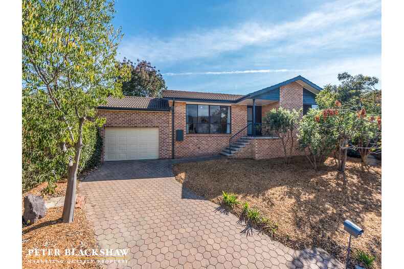 55 Enid Lorimer Circuit Chisholm