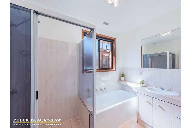 55 Enid Lorimer Circuit Chisholm 55 Enid Lorimer Circuit Chisholm