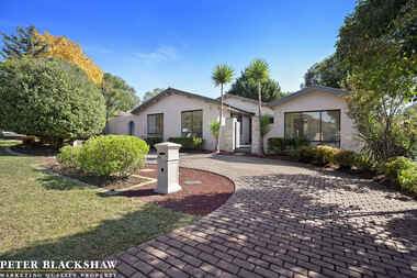 42 Barnard Circuit Florey