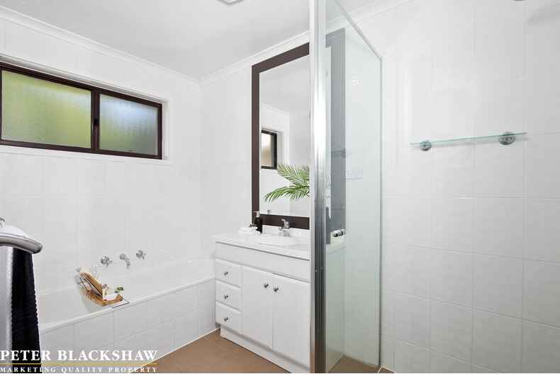 42 Barnard Circuit Florey 42 Barnard Circuit Florey