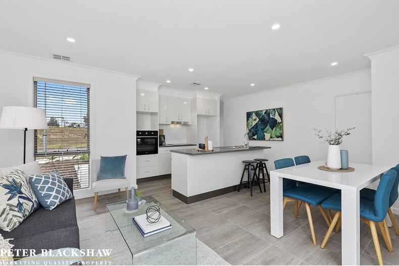 26 Helmrich Street Moncrieff 26 Helmrich Street Moncrieff