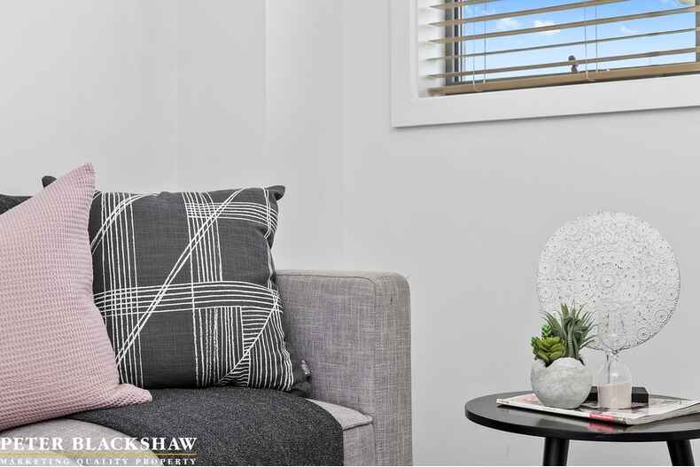 26 Helmrich Street Moncrieff 26 Helmrich Street Moncrieff