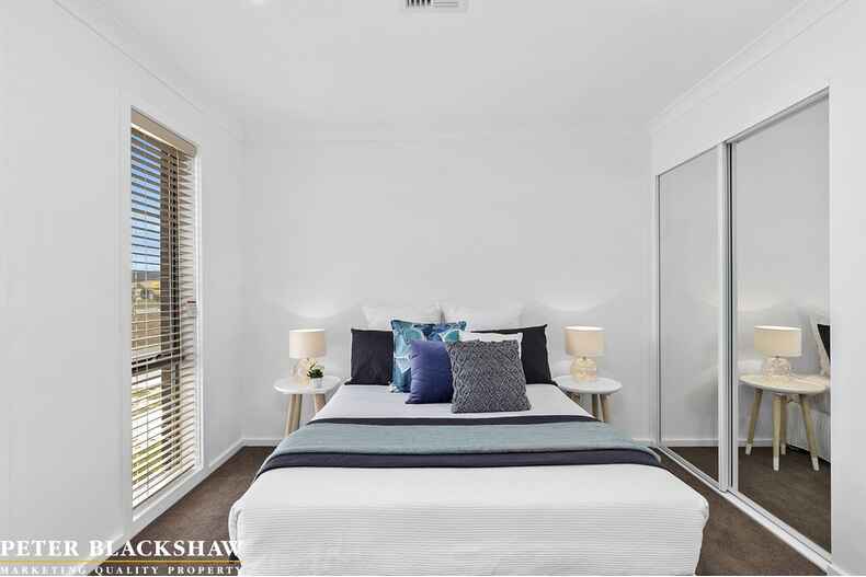 26 Helmrich Street Moncrieff 26 Helmrich Street Moncrieff