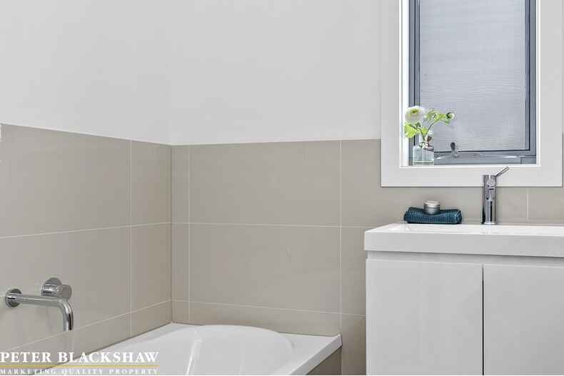 26 Helmrich Street Moncrieff 26 Helmrich Street Moncrieff