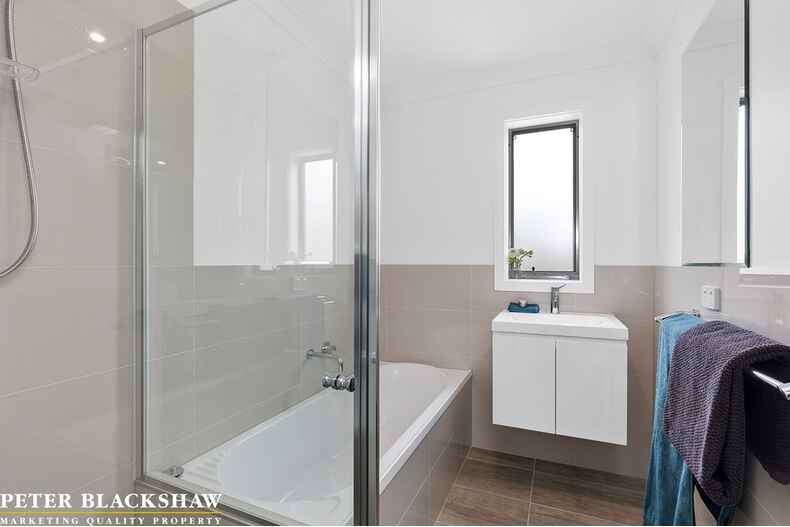 26 Helmrich Street Moncrieff 26 Helmrich Street Moncrieff