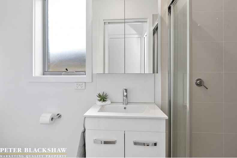 26 Helmrich Street Moncrieff 26 Helmrich Street Moncrieff