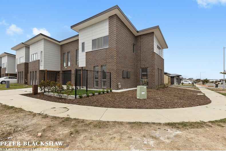 26 Helmrich Street Moncrieff 26 Helmrich Street Moncrieff