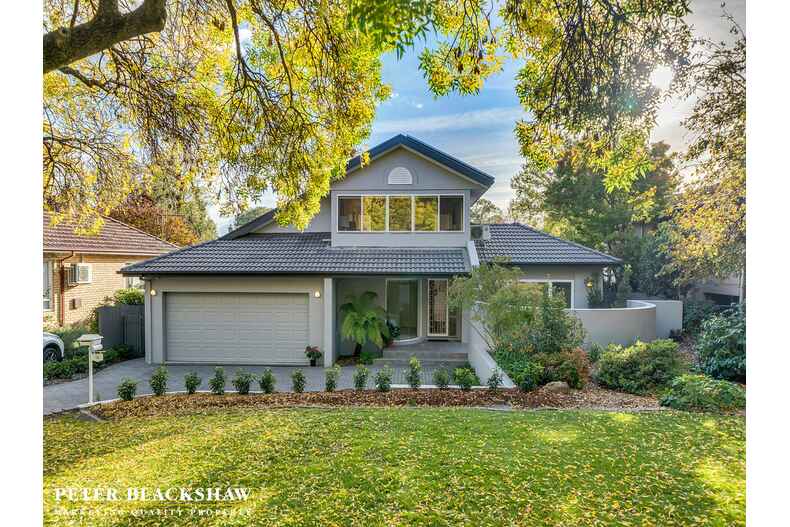 13 Clarke Street Yarralumla