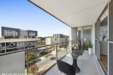 60/71 Giles Street Kingston