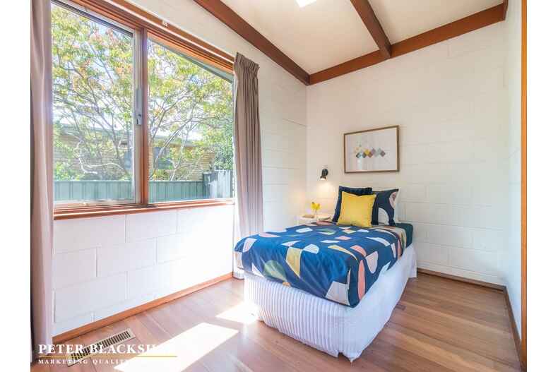 129 Mackenzie Street Hackett 129 Mackenzie Street Hackett