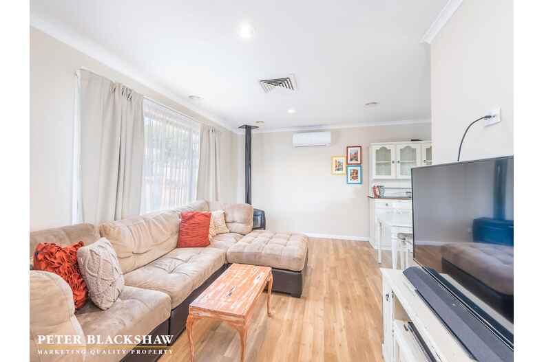 2 Tatchell Street Calwell 2 Tatchell Street Calwell