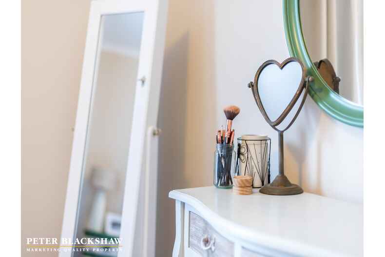 2 Tatchell Street Calwell 2 Tatchell Street Calwell