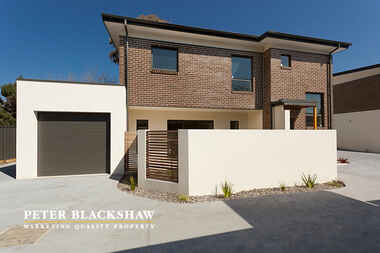 2/7 Damala Street Waramanga