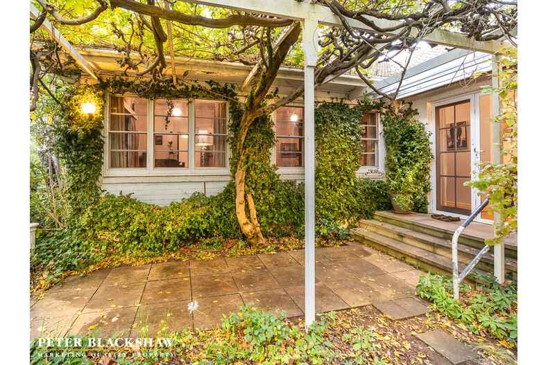 14 Bent Street Turner 14 Bent Street Turner