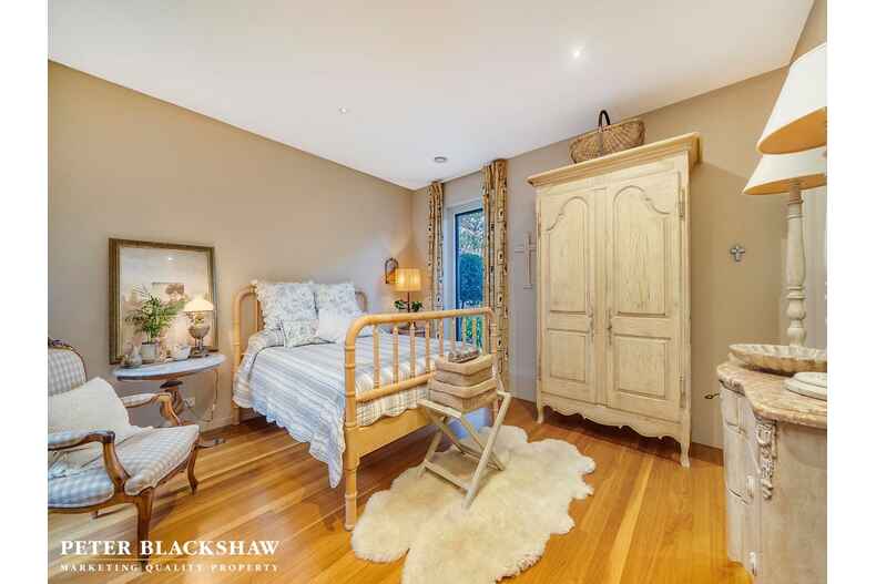 11 Newman Street Yarralumla 11 Newman Street Yarralumla