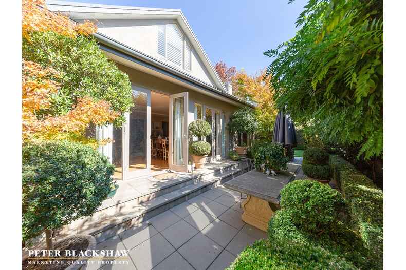 11 Newman Street Yarralumla 11 Newman Street Yarralumla