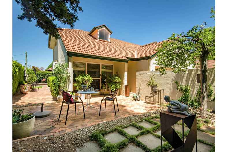 1/2 Farrer Street Braddon 1/2 Farrer Street Braddon