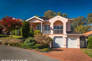 24/10 Taronga Place O'Malley