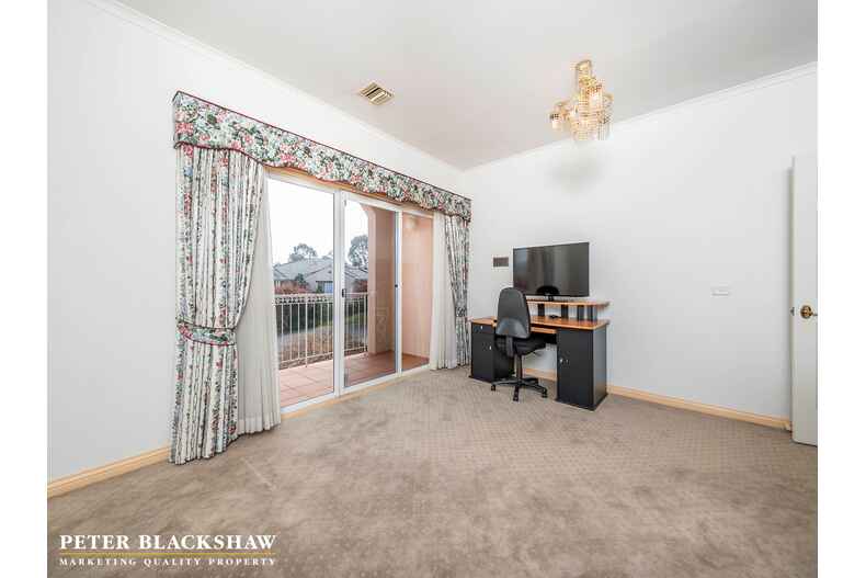 24/10 Taronga Place O'Malley