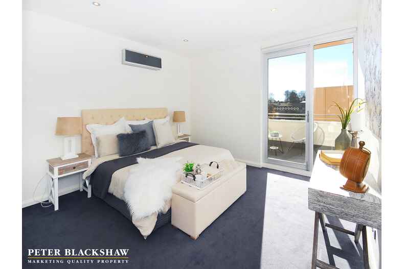 9/49 Hampton Circuit Yarralumla