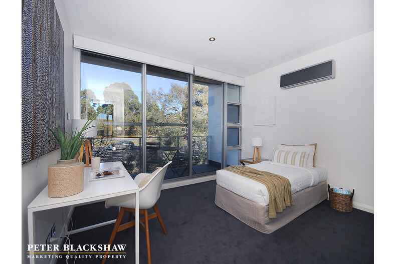 9/49 Hampton Circuit Yarralumla