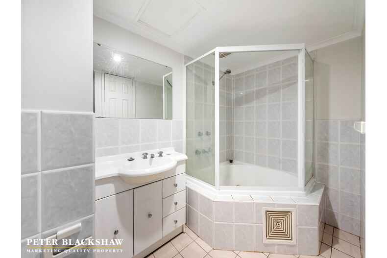 10/27 Leahy Close Narrabundah 10/27 Leahy Close Narrabundah