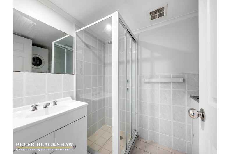 10/27 Leahy Close Narrabundah 10/27 Leahy Close Narrabundah