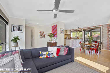 2 Cusack Place Fraser