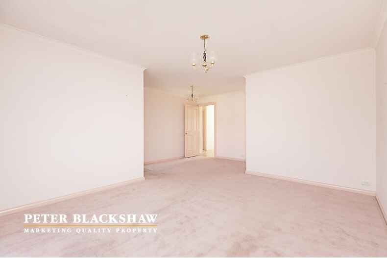 8/1 River Drive Queanbeyan